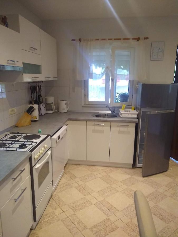 Holiday Home Bura Ровинь Экстерьер фото